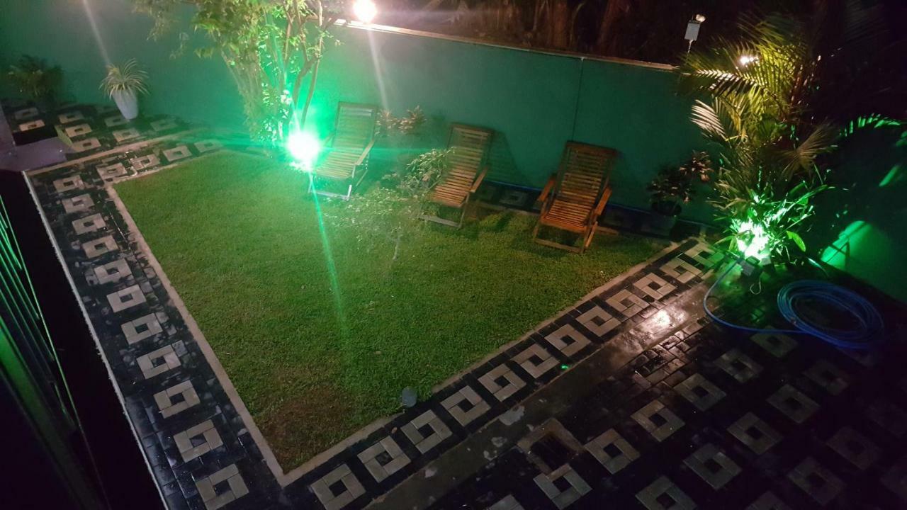 Indunil place hiriketiya Dikwella Esterno foto